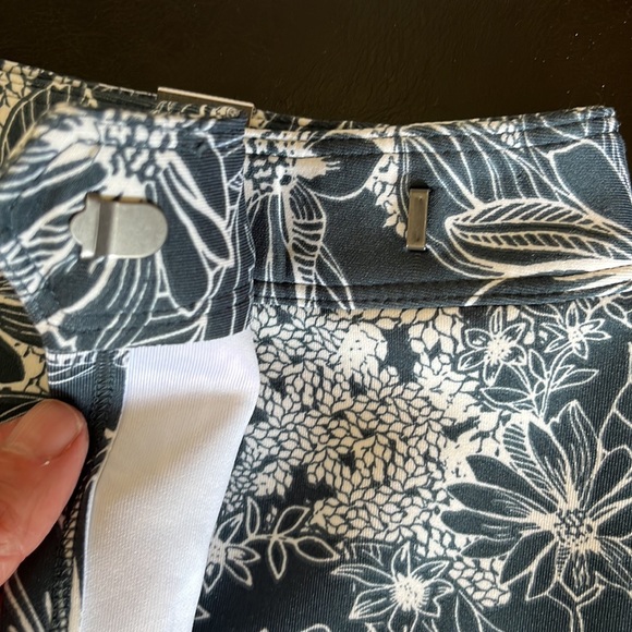 Abercrombie & Fitch Floral Wrap Skirt - Picture 4 of 10
